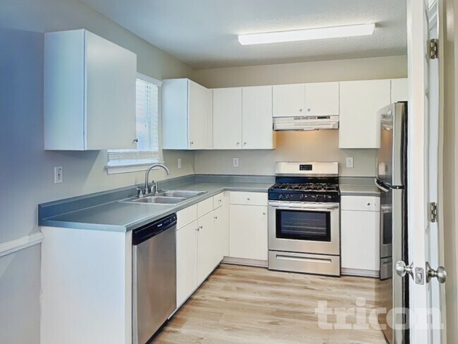 Foto del edificio - 1057 Misty Meadows Point