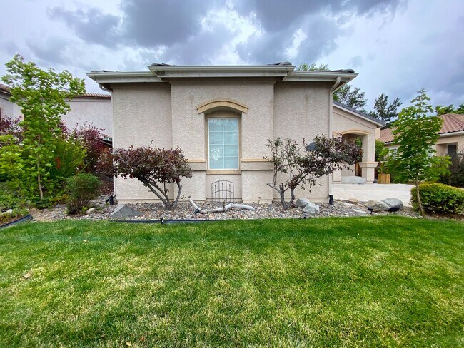 Building Photo - Near Disc Drive - Sparks Single Story 3 Bedroom House