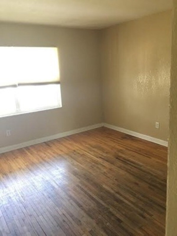 Building Photo - 2430 S John Young Pkwy