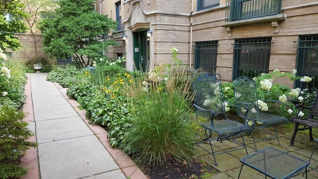 Garden entrance - 7031 1/2 N Sheridan Rd