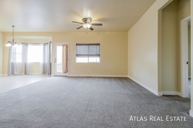 Foto del edificio - 4 WEEKS FREE RENT IF MOVED IN BY 11/30!  A...