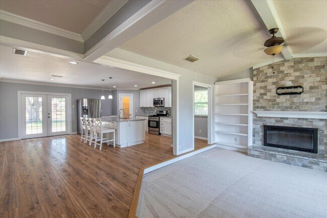 Photo - Now available for immediate move-in! House