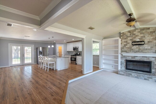 Foto del edificio - Now available for immediate move-in!