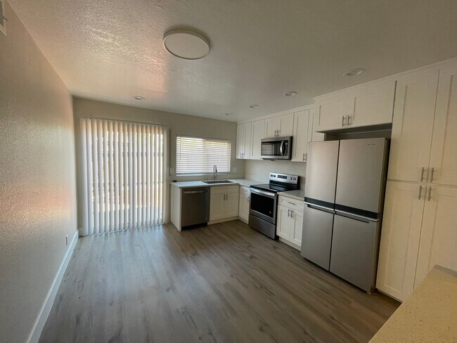Foto del edificio - 1425 N Broadway