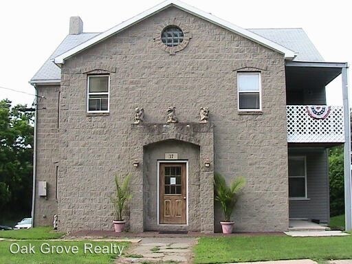 Primary Photo - 37 E Pike Rd