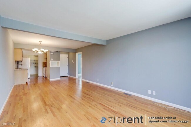 Foto del edificio - 2 br, 1 bath Condo - 2286 Greendale Dr, So...