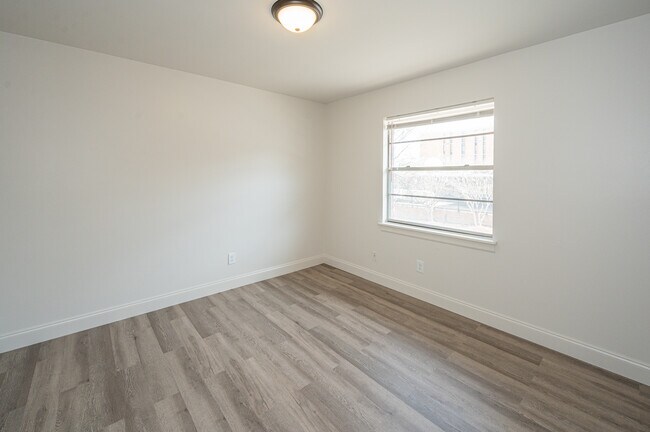 Dormitorio - 1140 12th St S