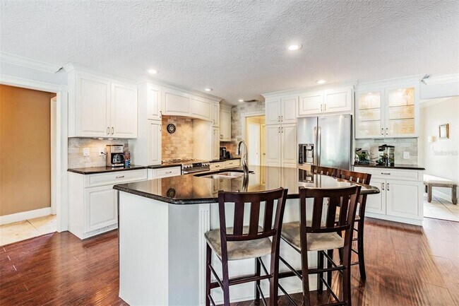 Building Photo - 3018 Prestige Dr