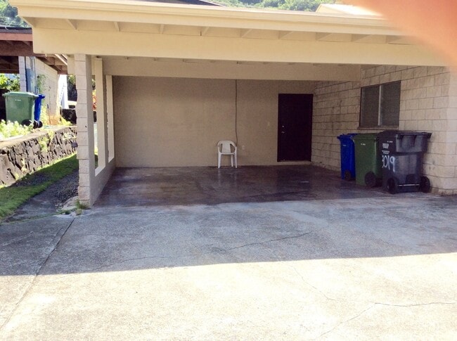 Building Photo - Manoa House for rent
