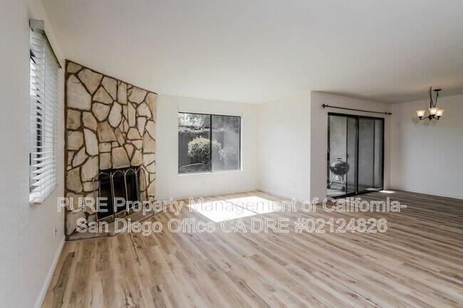 Foto del edificio - 6797 Lambert Way