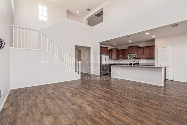 Building Photo - 1130 W Danish Red Trail