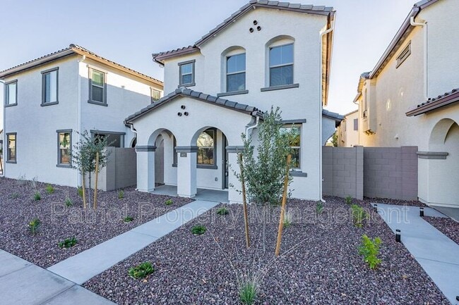 Building Photo - 5821 W Pueblo Ave