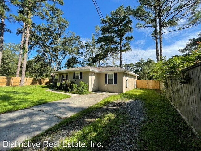 Foto del edificio - 3 br, 2 bath House - 35703 Garden Dr.