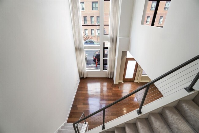 Foto del edificio - 735 Harrison Ave