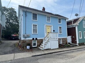 Building Photo - 21 Pope St