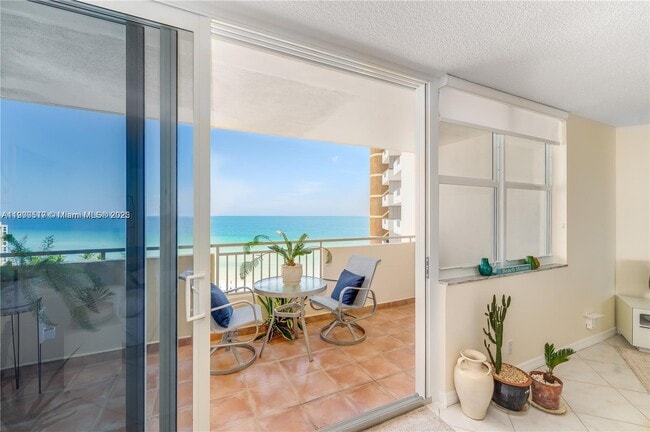 Building Photo - 3180 S Ocean Dr