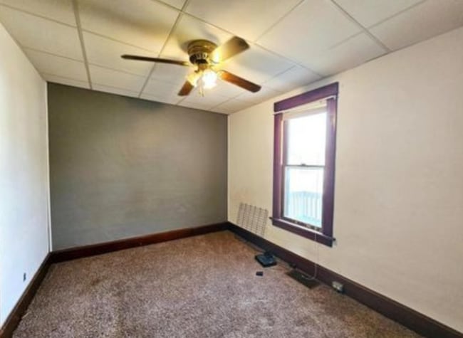 Building Photo - 232 Fremont St S