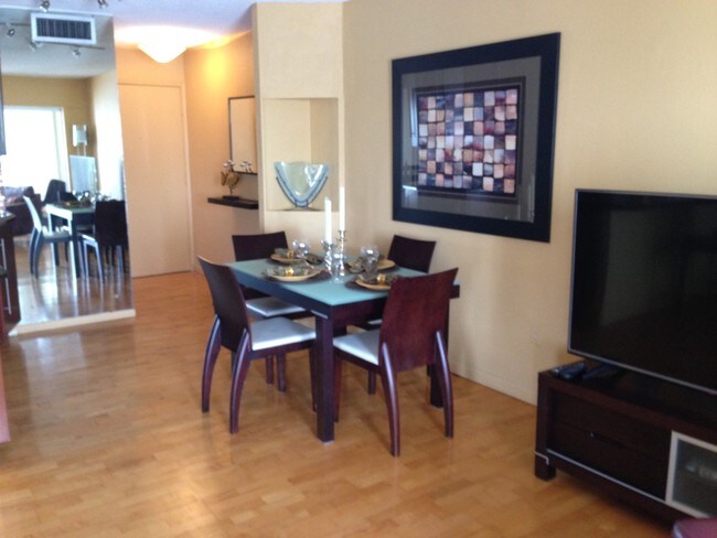 Dining area/entrance - 3100 NE 29th St
