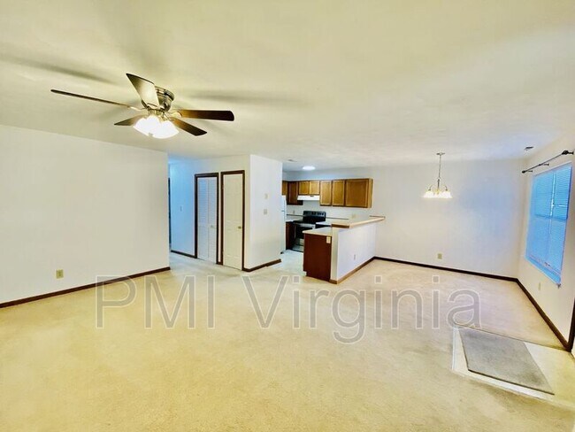 Building Photo - 3560 Clover Meadow Dr
