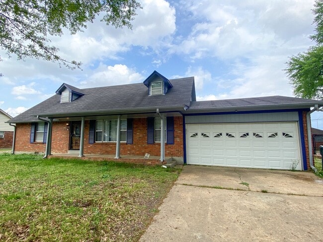 Building Photo - 4 bedroom, 2.5 bath house in Whitehaven
