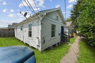 Building Photo - 3021 Florida St