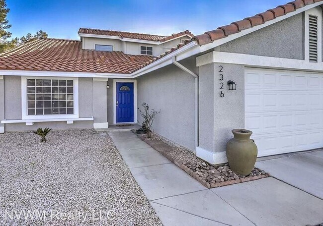 Foto del edificio - 4 br, 3 bath House - 2326 Lone Pine St