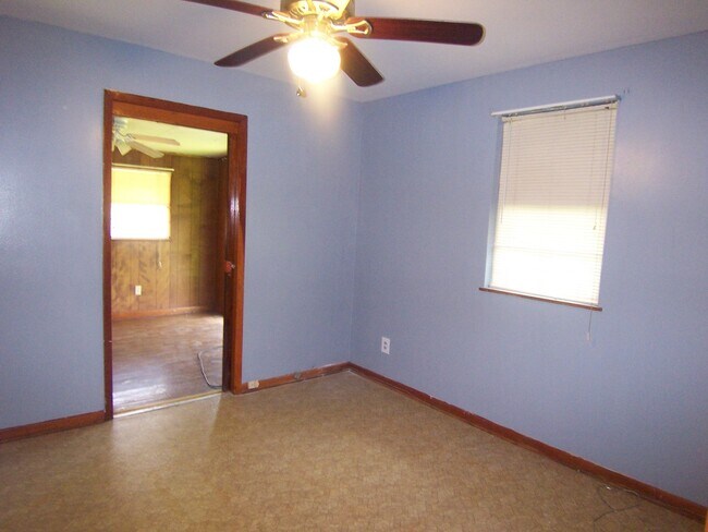 Building Photo - 3226 Olcutt St