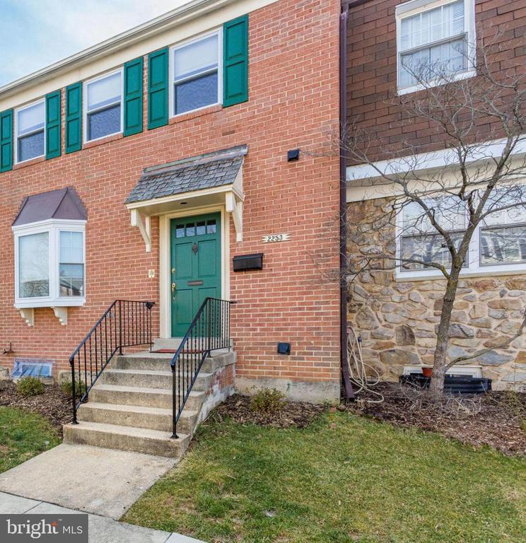 2253 Wheystone St, Vienna, VA 22182 Townhome Rentals in Vienna VA