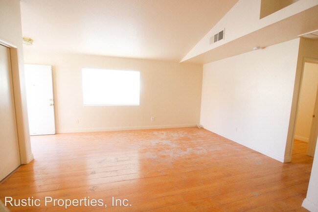 Building Photo - 2 br, 2 bath House - 4151 Riker ave.