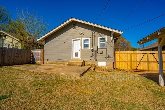 Building Photo - 1207 S Florence Pl