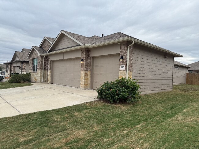 Foto del edificio - 157 Jayden Dr