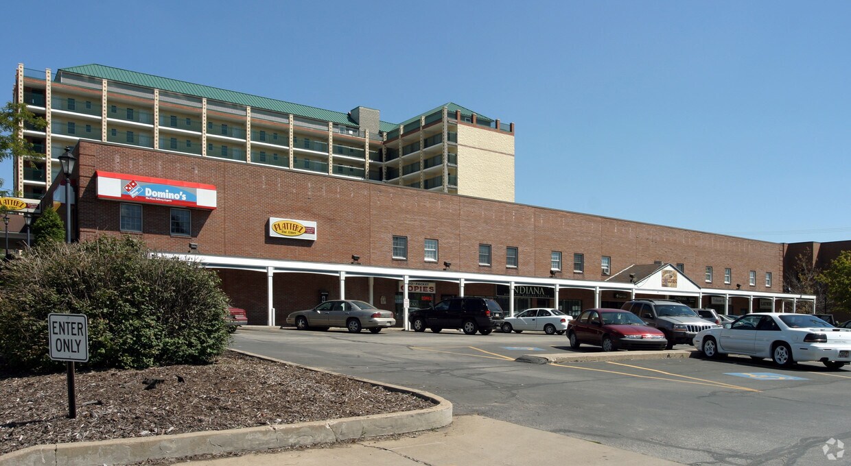 Primary Photo - Campus Edge at IUP