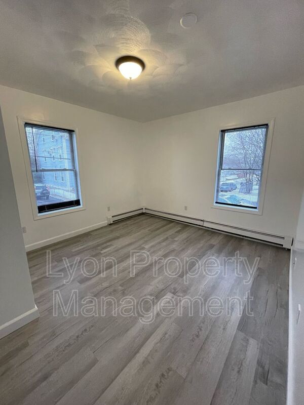 156 Pleasant St Unit 1, Woonsocket, RI 02895 Condo for Rent in