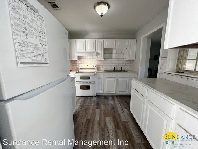Building Photo - 3 br, 1 bath House - 259 Seminole Trail