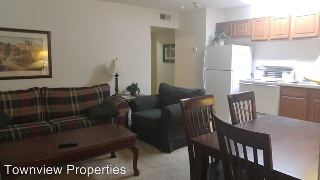 Building Photo - 665 Saint Marys Dr