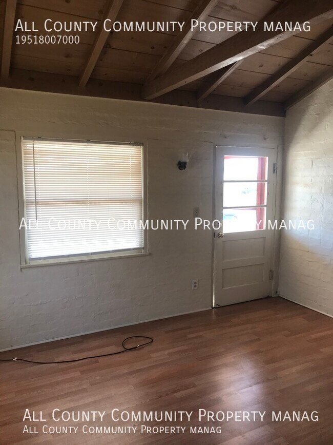 Building Photo - 1BED 1BATH APARTMENT FOR RENT IN TWENTYNIN...