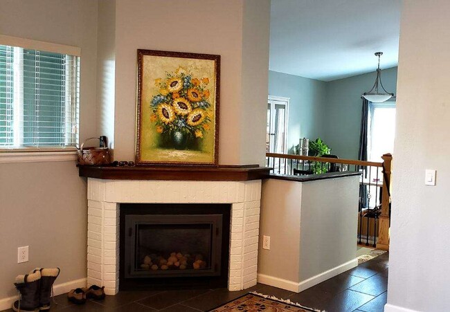 Foto del edificio - 373 S Dover Ave