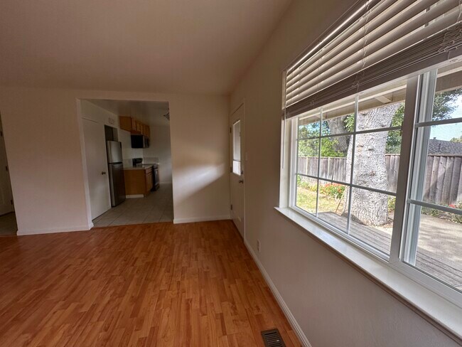 Foto del edificio - 10552 N Foothill Blvd