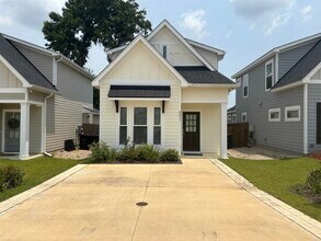 Building Photo - 3611 Meadow Vista Ln.