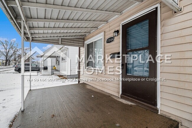 Foto del edificio - 11084 Packard Ave