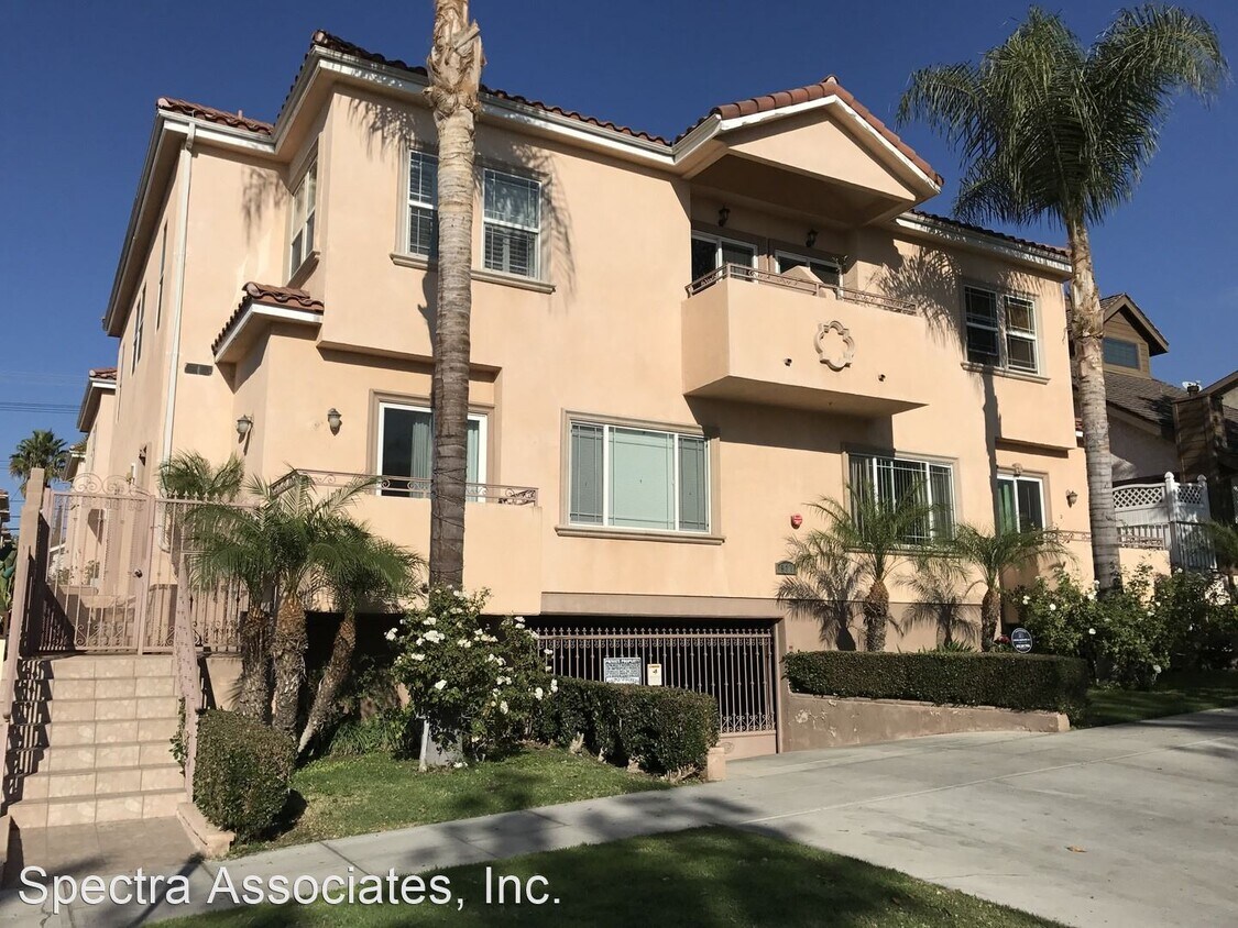 Foto principal - 631 E Magnolia Blvd