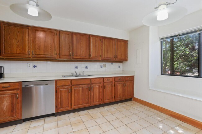 Foto del edificio - 56 Arthur Ct