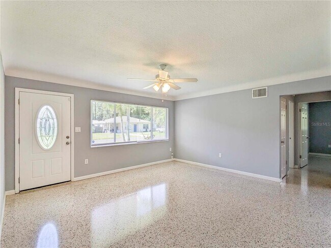 Building Photo - 993 Gary St