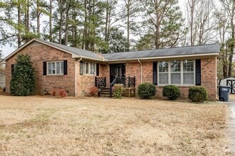 Building Photo - 332 Whitehall Dr
