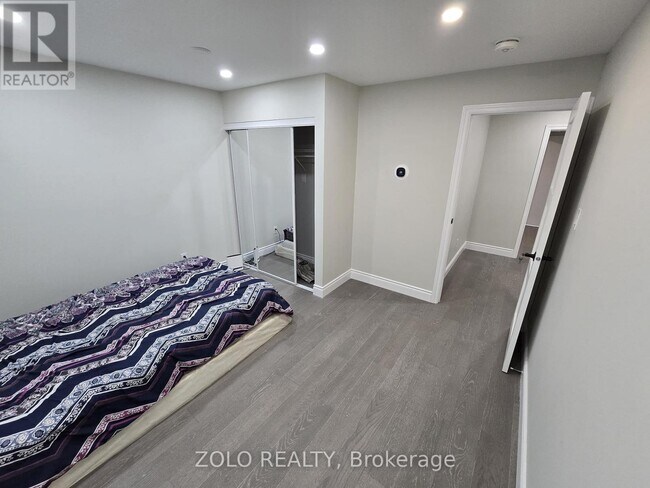 Building Photo - 157 Glen Springs Dr