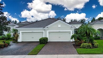Building Photo - 4920 Maymont Park Cir
