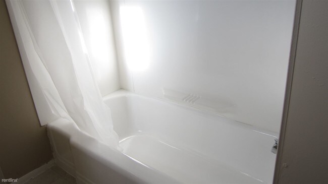 Foto del edificio - 45855 N Gratiot Ave