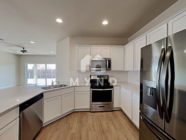 Building Photo - 2444 Lobo Landing Cv