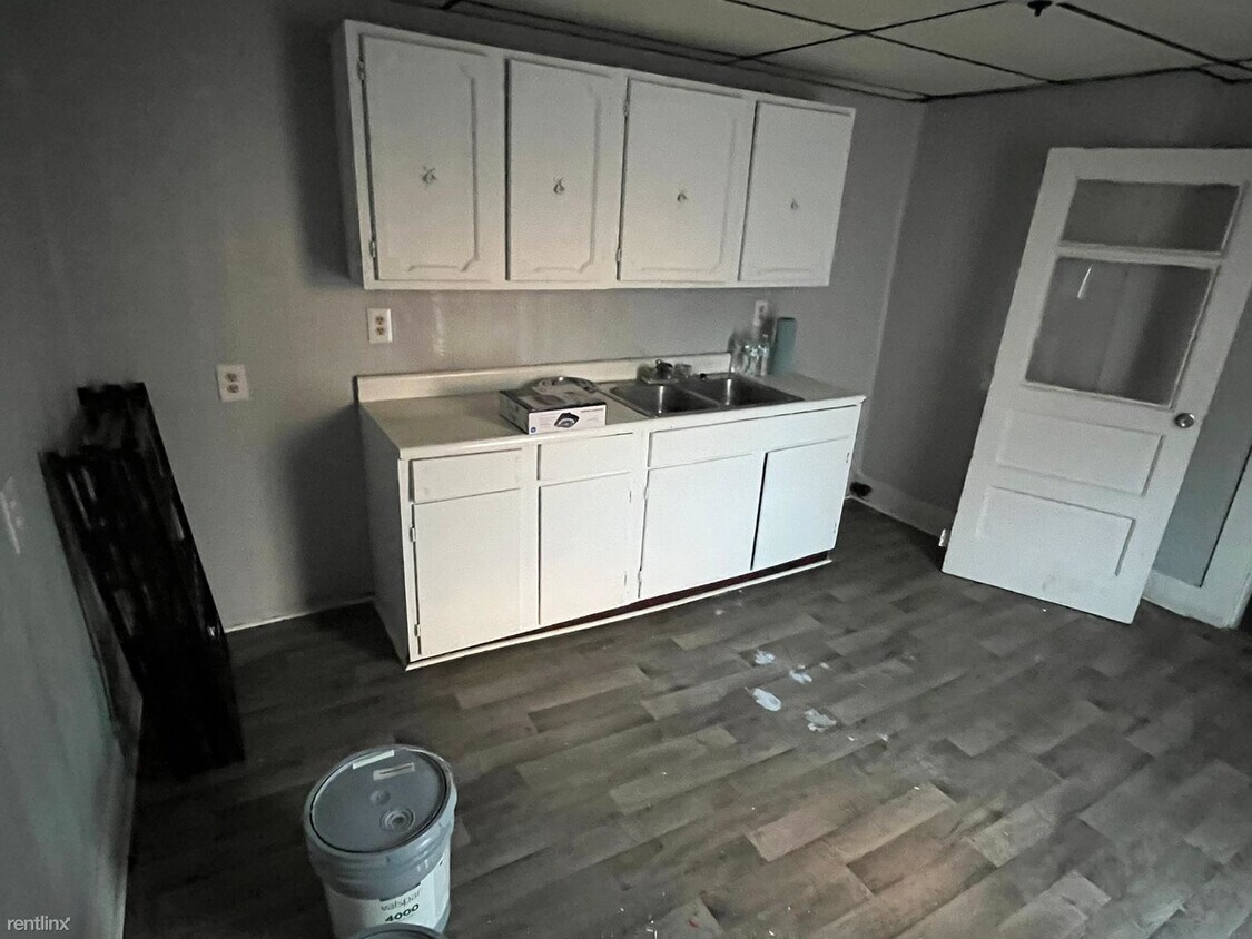 Foto del edificio - 1 br, 1 bath Duplex - 432 Miami Street 432
