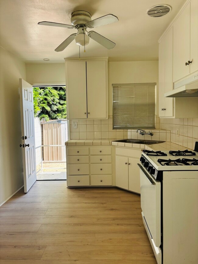 Cocina - 836 Fischer St